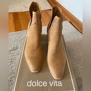 Dolce Vita Silvan Nubuck Boots